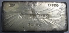 1 Kilogram (kg) Engelhard Silver Bar, Bull Logo, Obverse